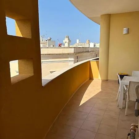 Sea Views شقة