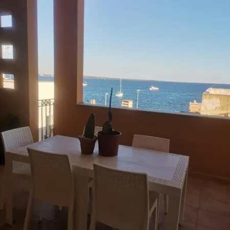 شقة Sea Views غالّيبولي